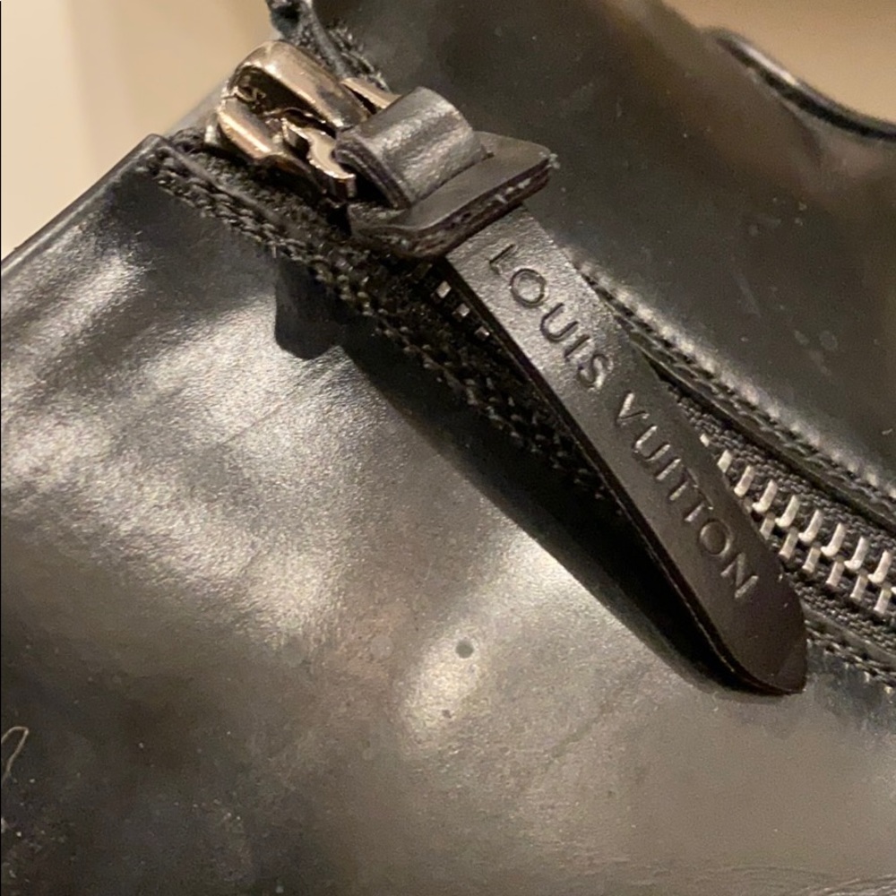 Louis Vuitton mens black boots - Picture 5 of 5